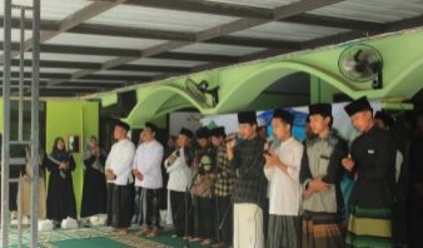 MODERASI BERAGAMA MAN 5 JOMBANG DENGAN GEREJA KRESTEN JAWI WETAN (GKJW) JEMAAT NGORO